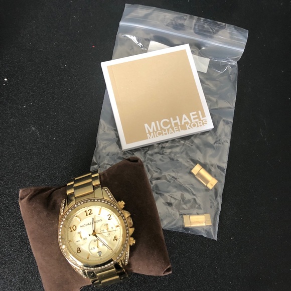 Michael Kors Gold Watch - Picture 3 of 7